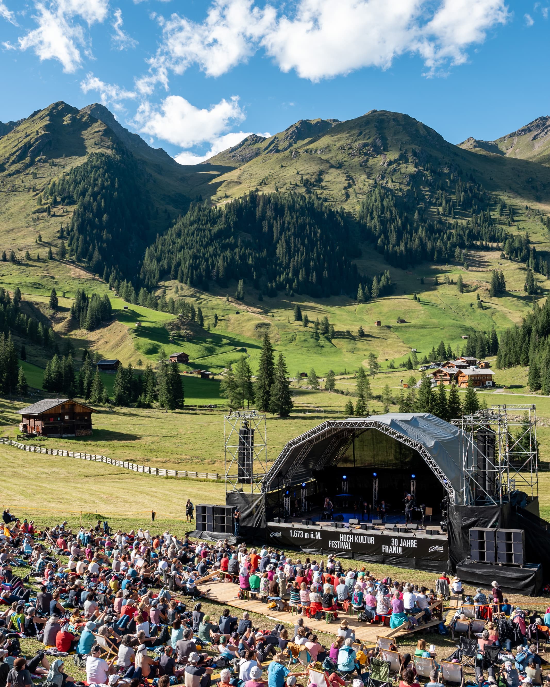 Hochkultur-Franui-Buehne